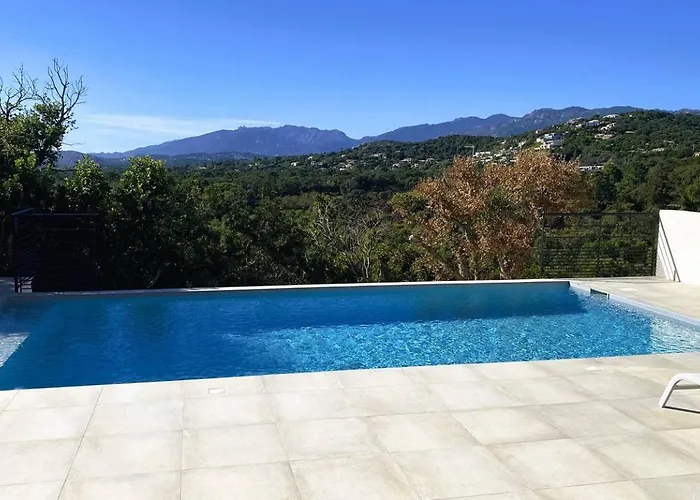 Casalonga, 8 Pers, Piscine Chauffee, 1km ヴィラ