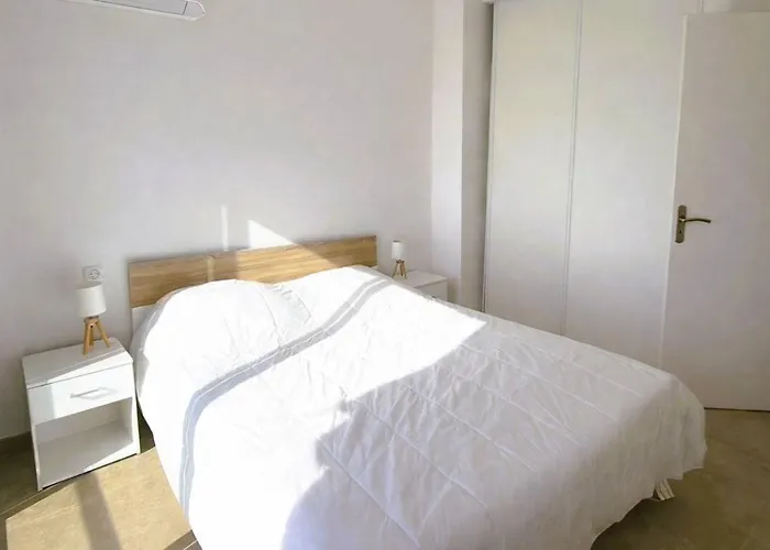 Casalonga, 8 Pers, Piscine Chauffee, 1km * Cirendinu